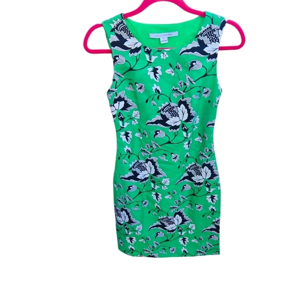 Diane von Furstenberg Sofia shift dress Green Floral Dress Size 0